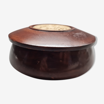 Vintage round wooden box with resin bird pattern