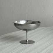 Set of 6 metal footed bowls in shiny finish.