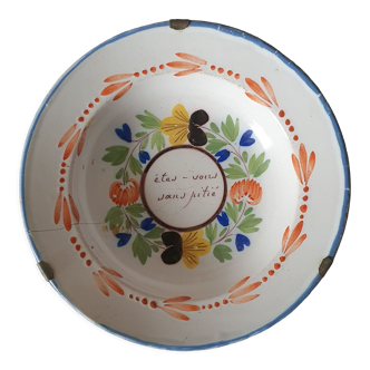 Decorative antique plate