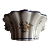 Moustiers flower girl