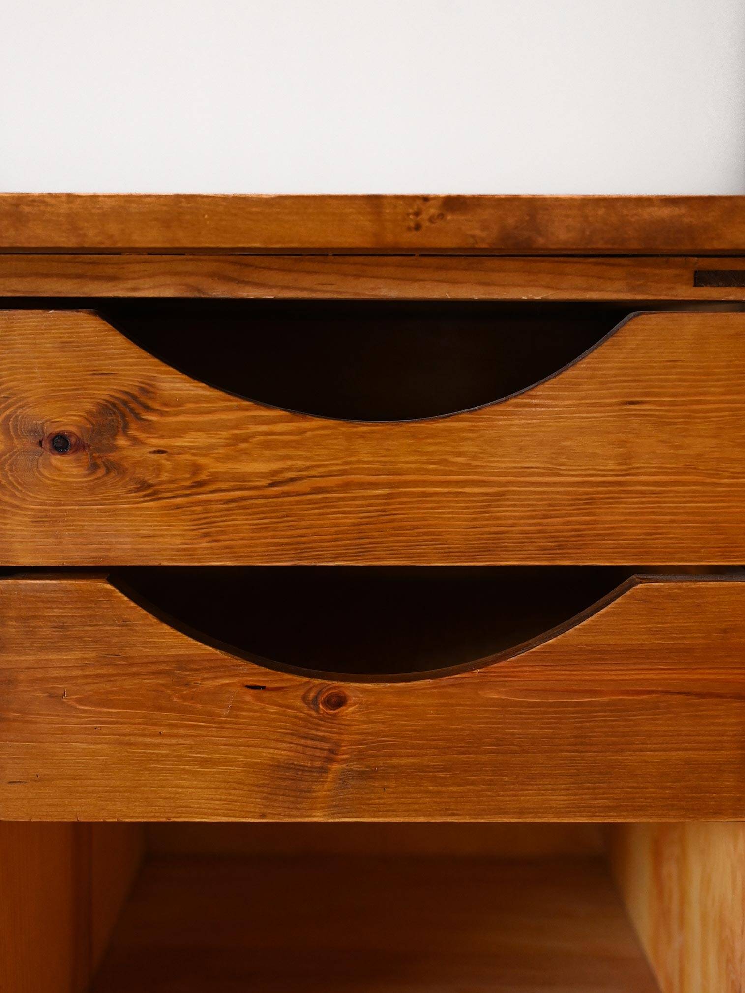 Armoire vintage scandinave