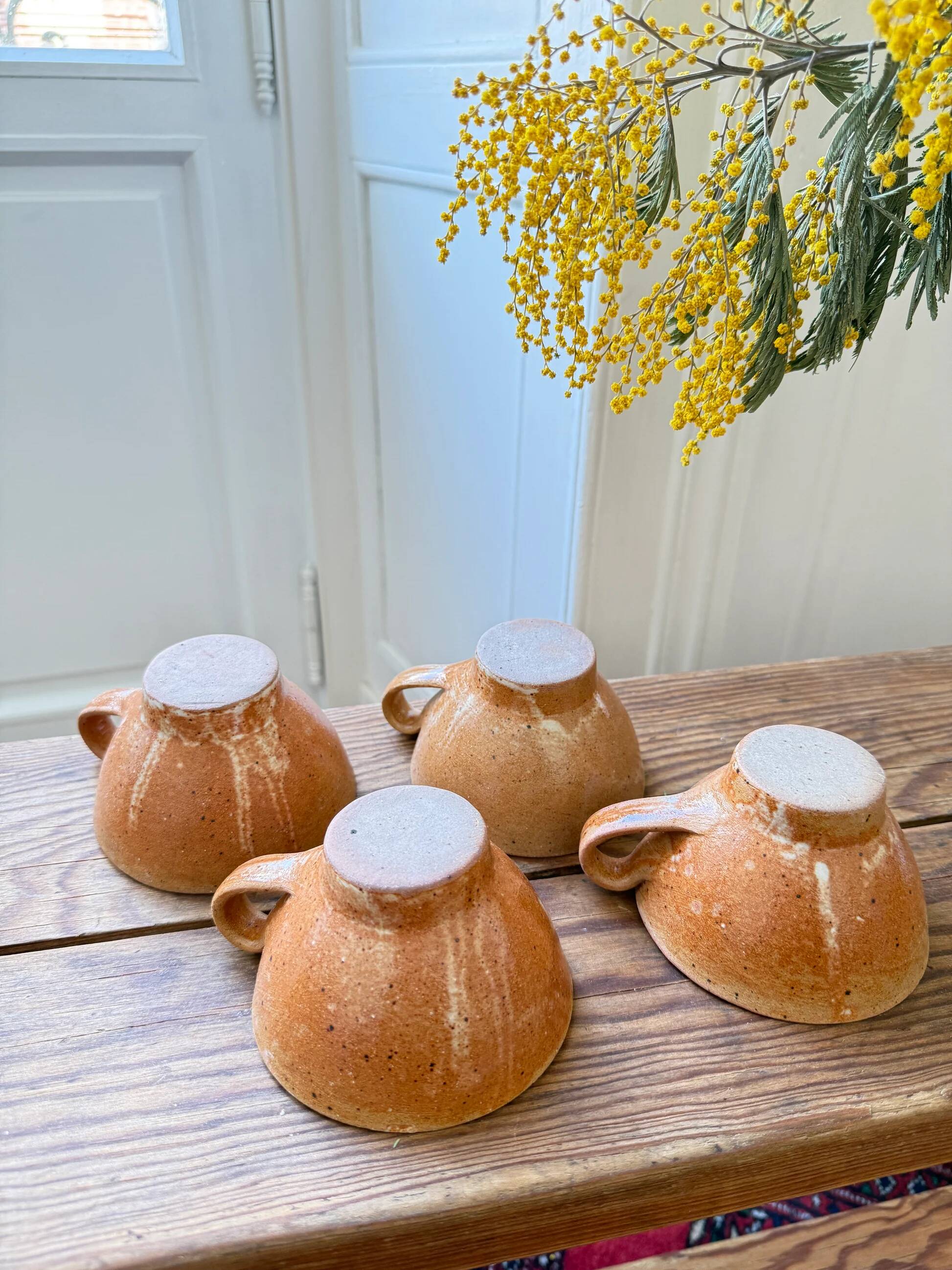 Lot de 4 tasses en grès – esprit artisanal