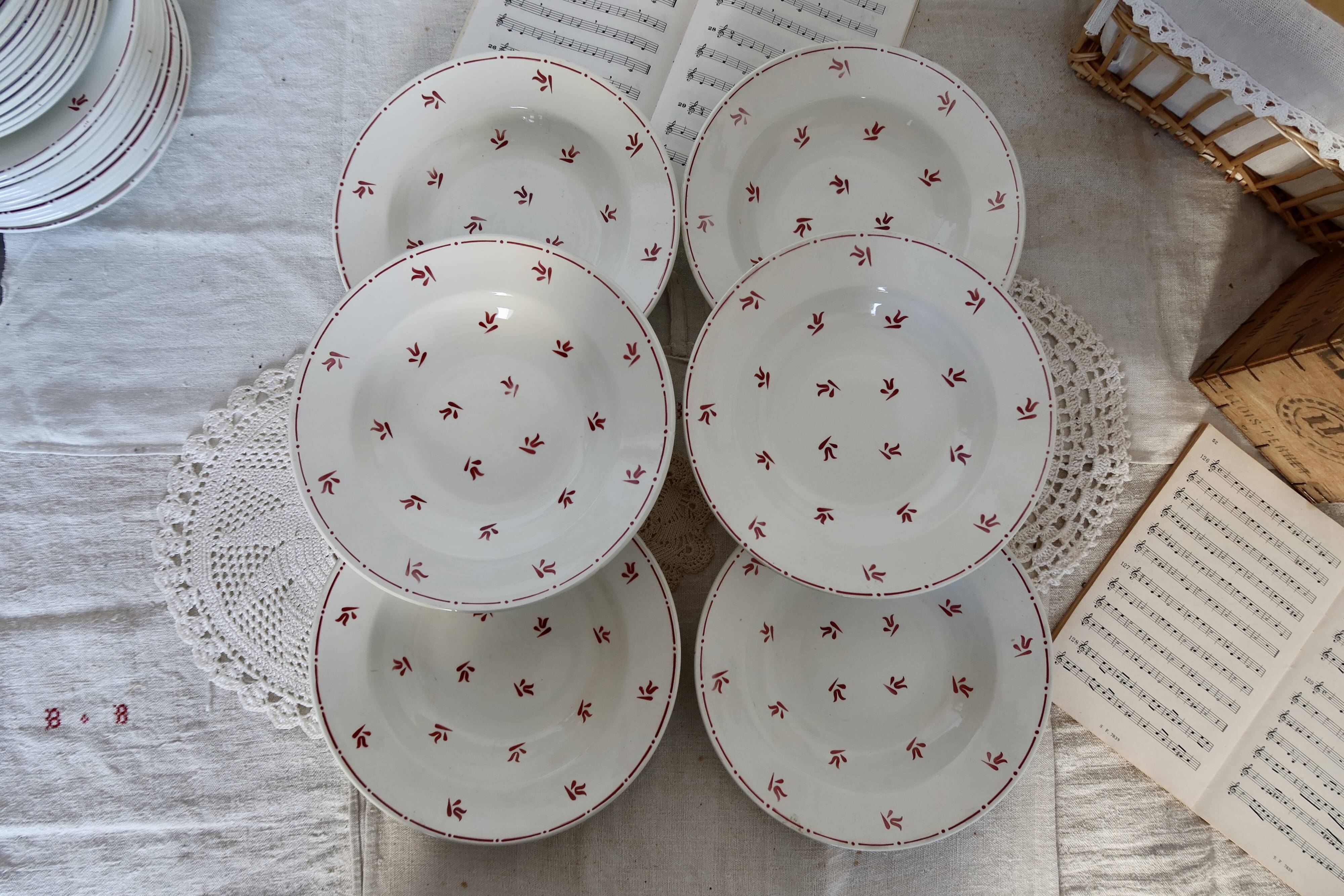 ENSEMBLE DE 6 assiettes plates anciennes en faïence de Longwy modèle