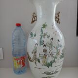 Large ceramic vase Chinese women palace stage, China early 20th 46cm