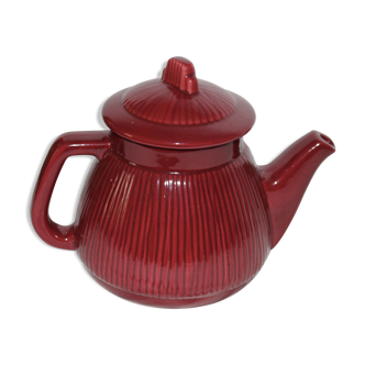 Red vintage teapot
