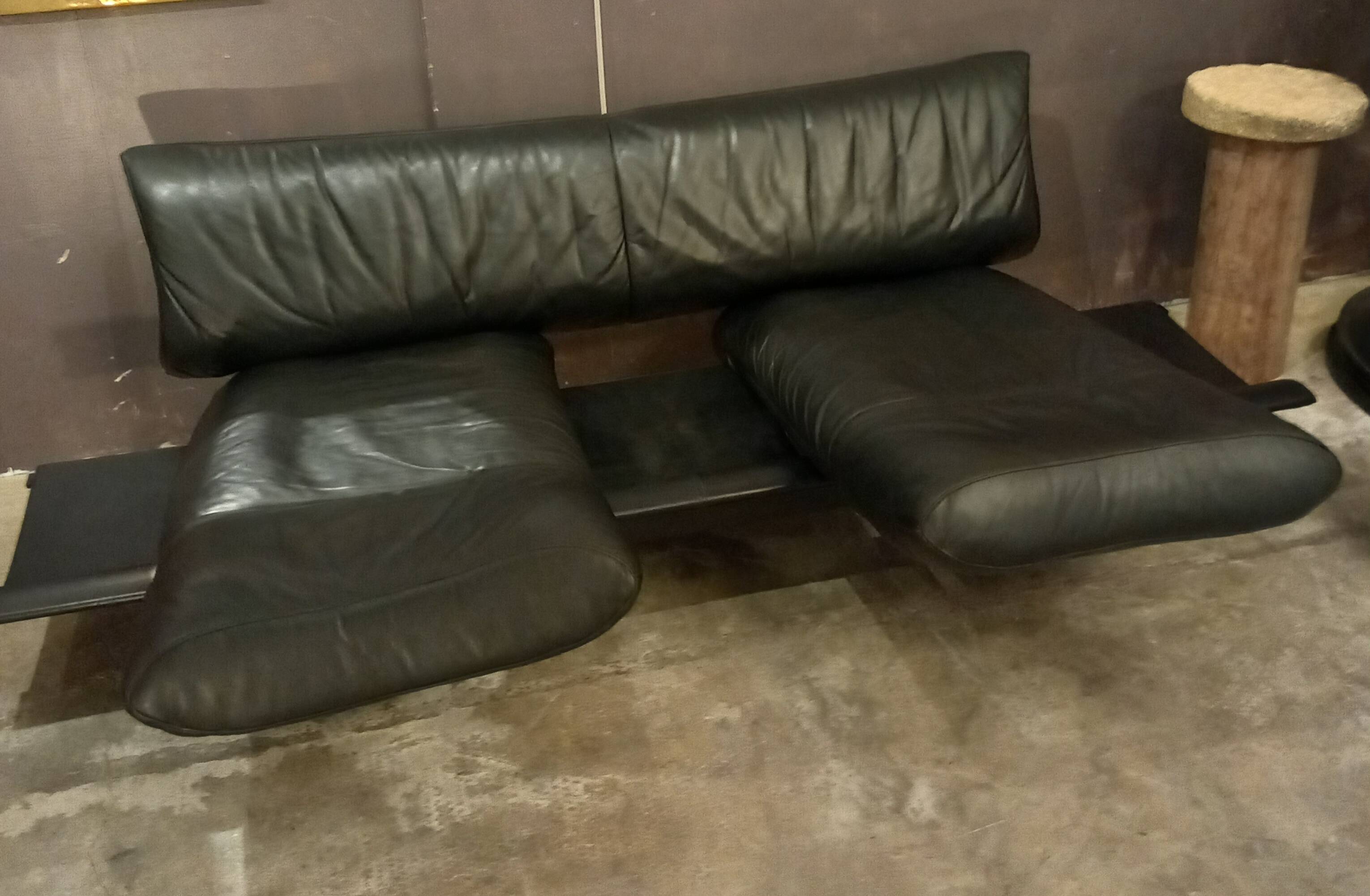 De Sede leather sofa 1980 design Reto Frigg