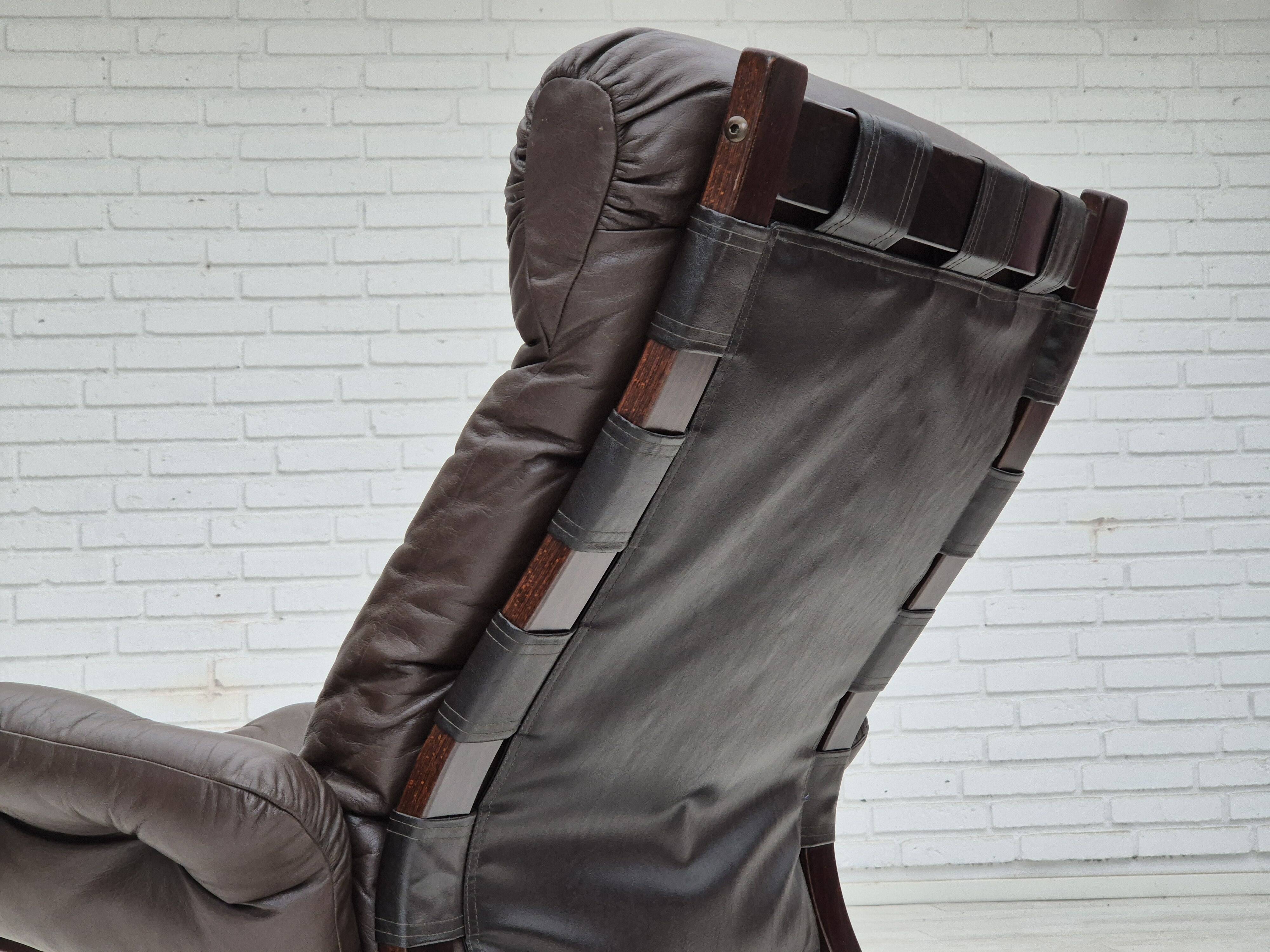 1970s, Scandinavian design, lounge chair, original condition, leather, bent wood.