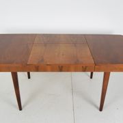 Table à manger extensible Art déco, conçue par Jindrich Halabala, années 1940.