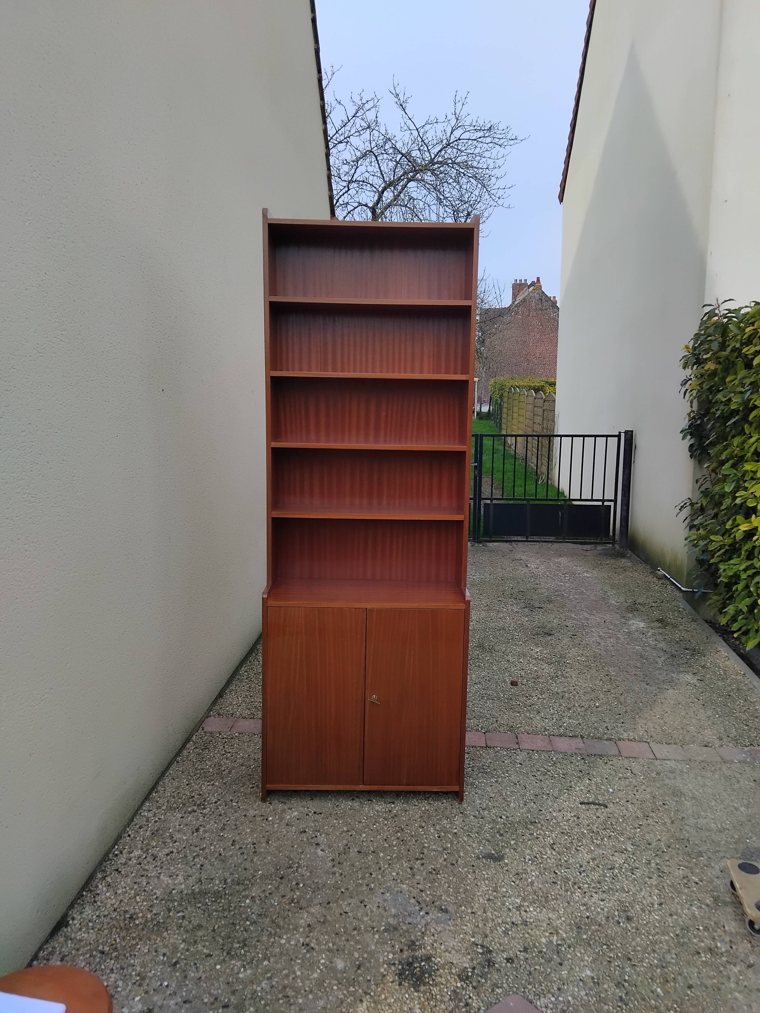 Vintage Scandinavian-style teak bookcase