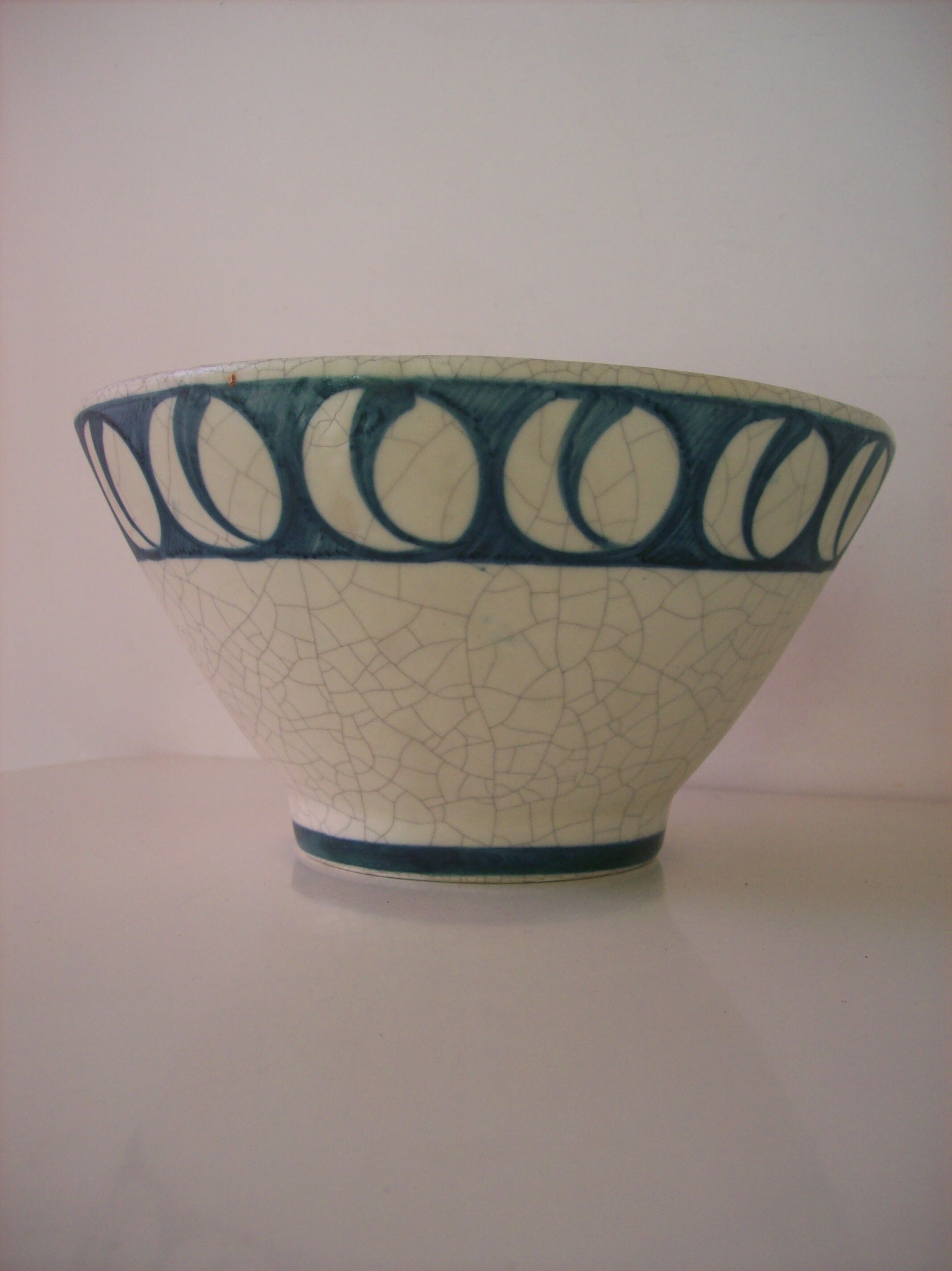 Ceramic salad bowl