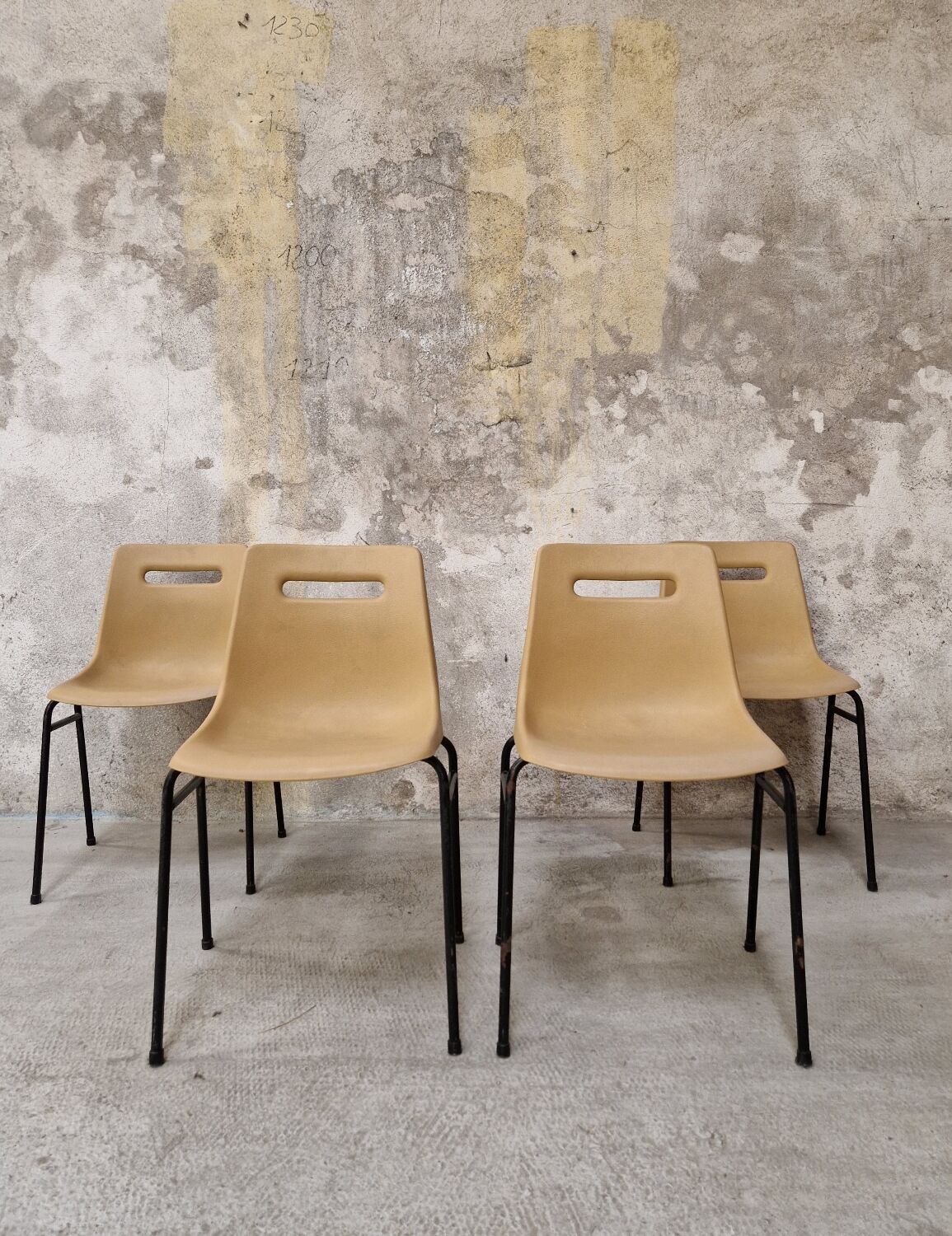 4 chaises Grosfillex vintage