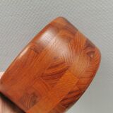 Beautiful wooden bowl in teak from Danish Kjeni 1950s.