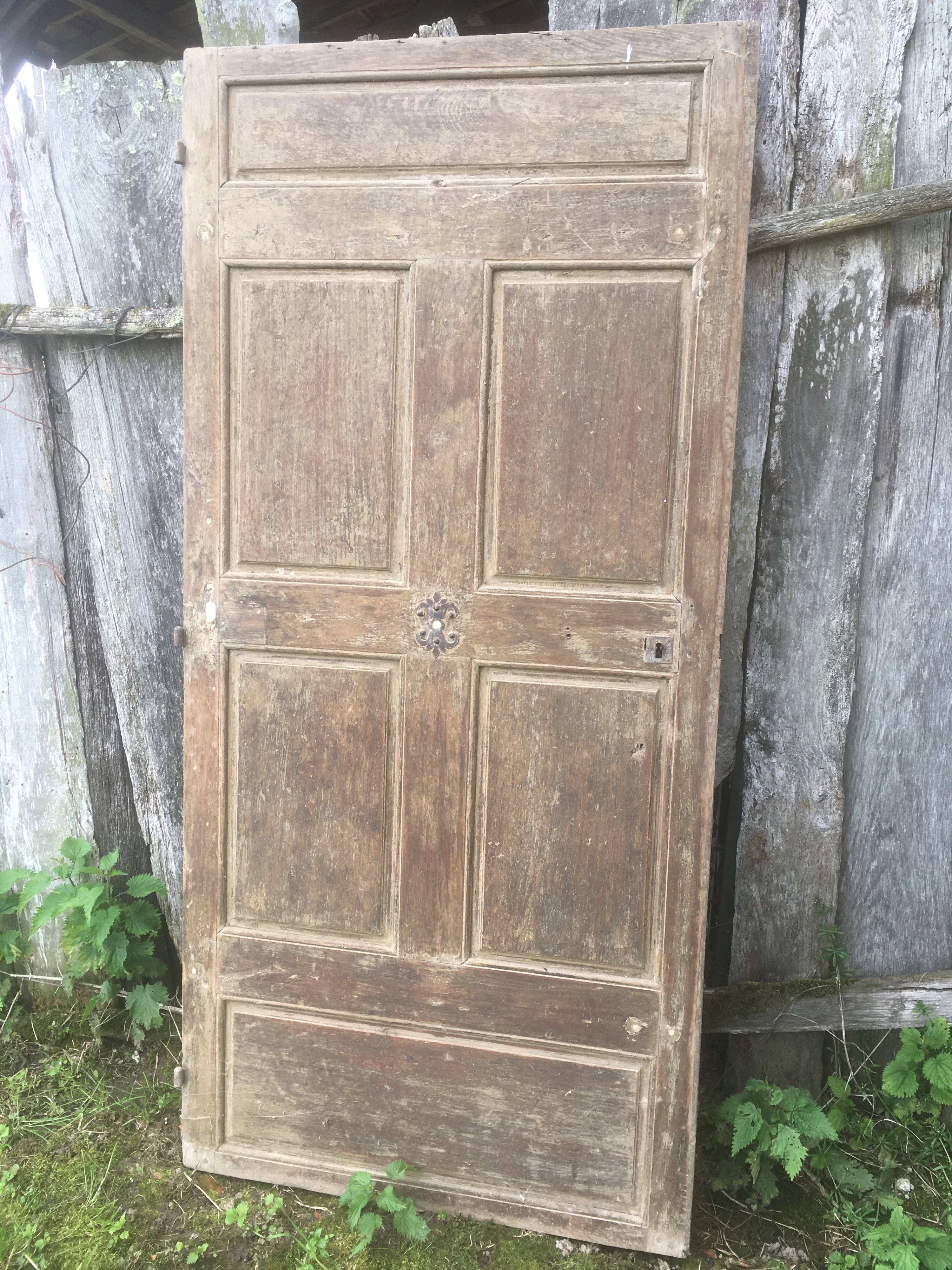 Old oak door from Burgundy