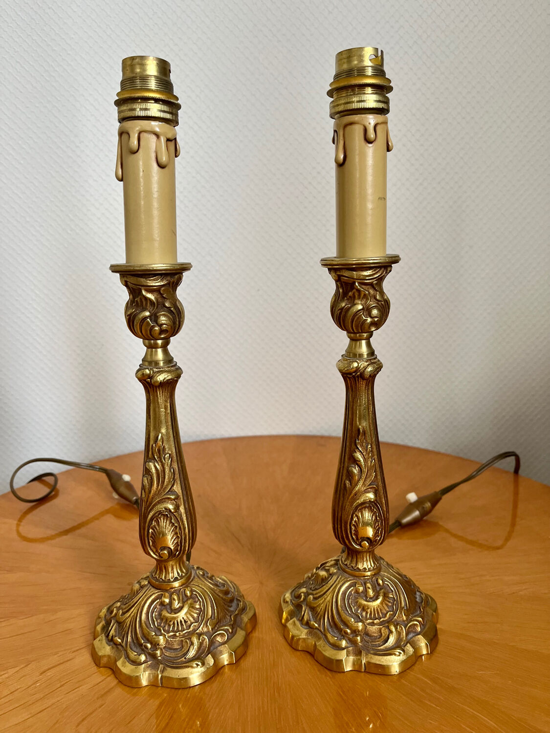 Pair of Louis XV rocaille bronze lamps