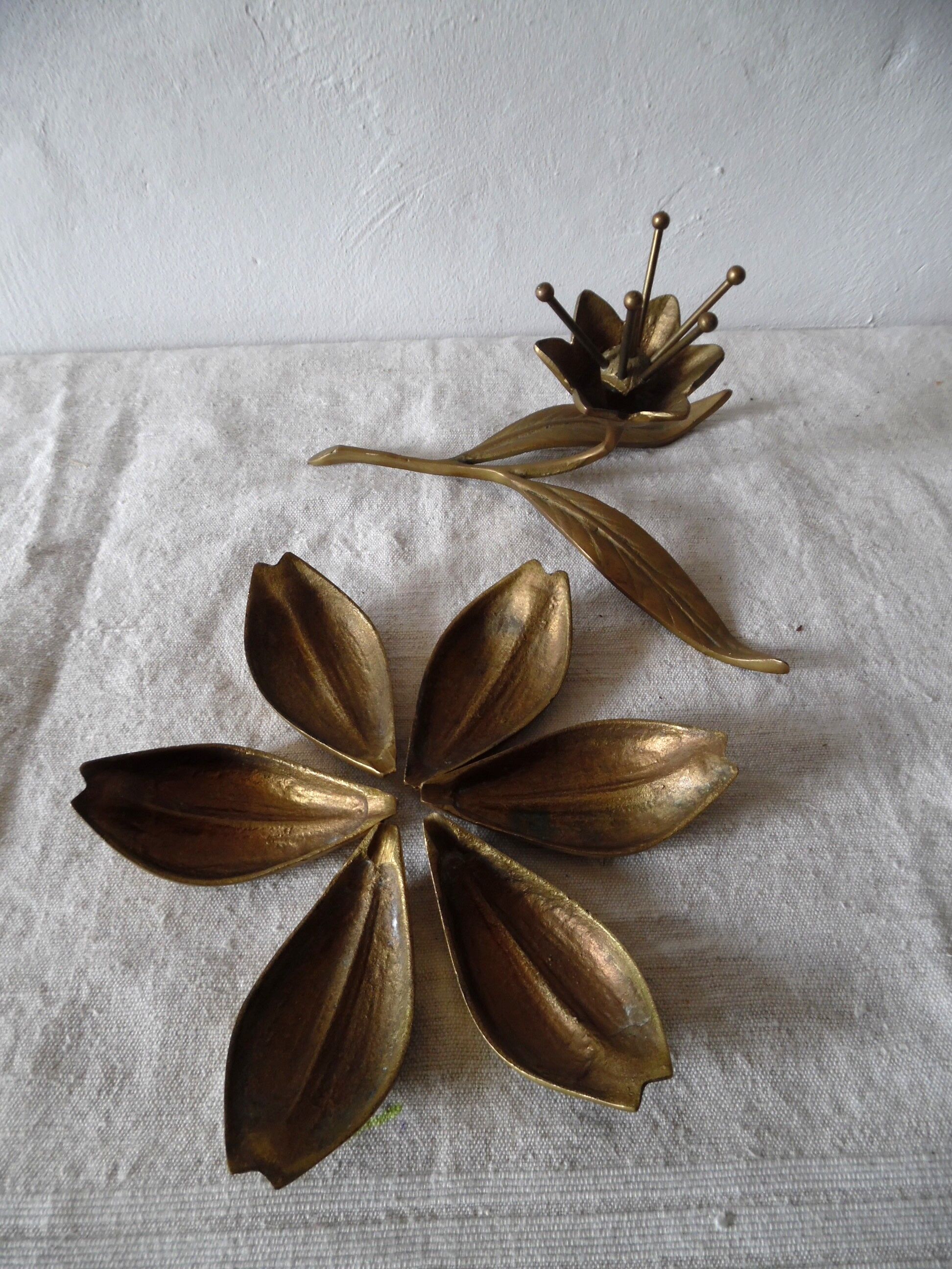 Flower brass ashtray
