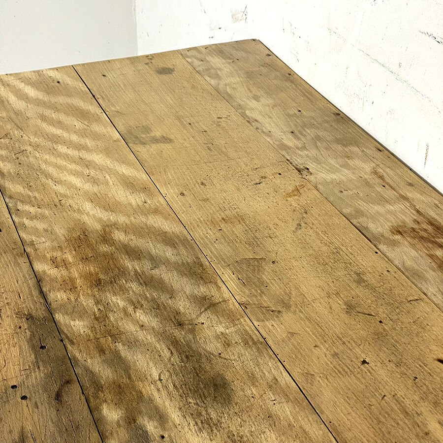 Old solid wood establishment