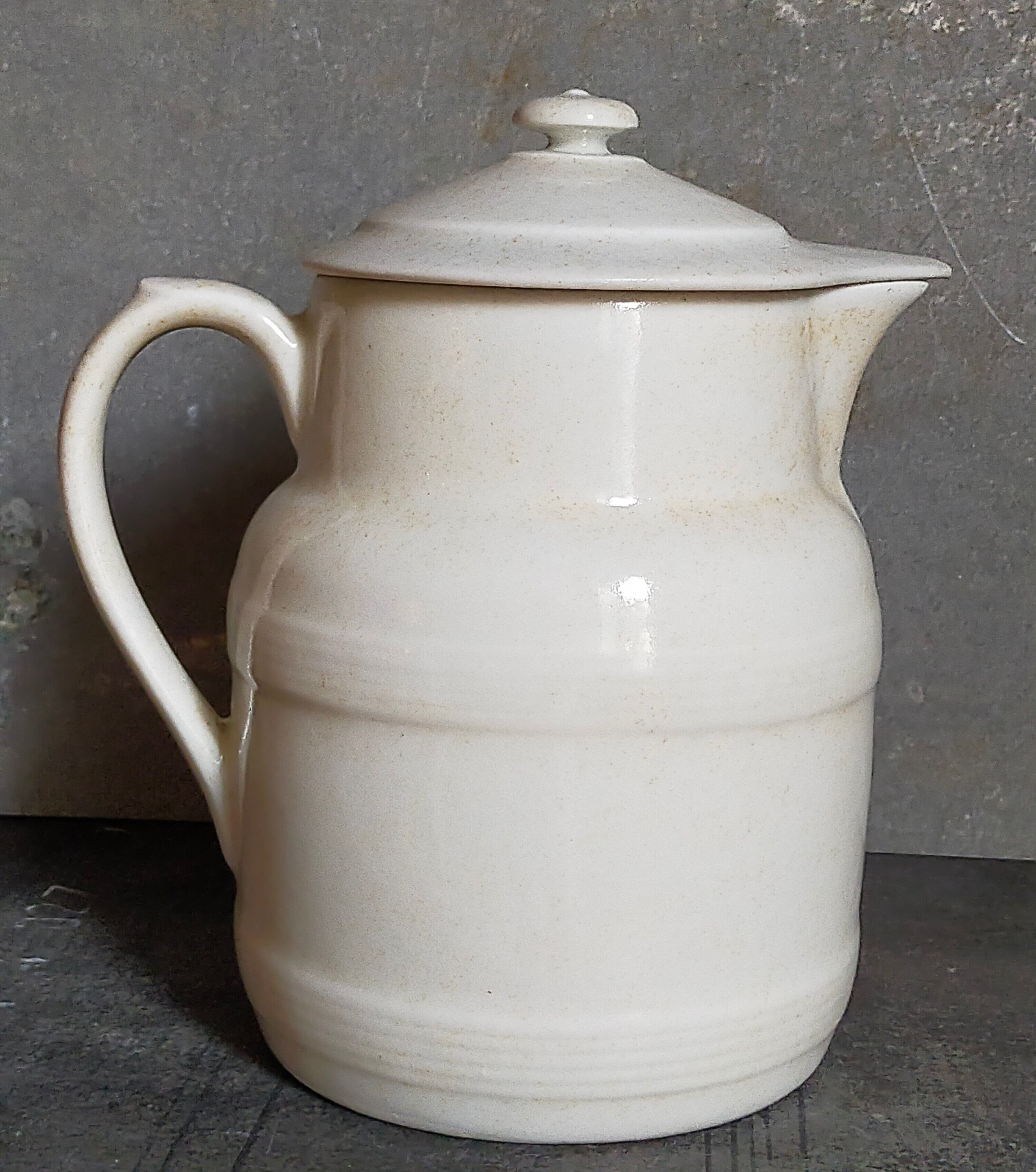 Covered pitcher in porcelain fire of Grigny XIXth stamped P.Precious