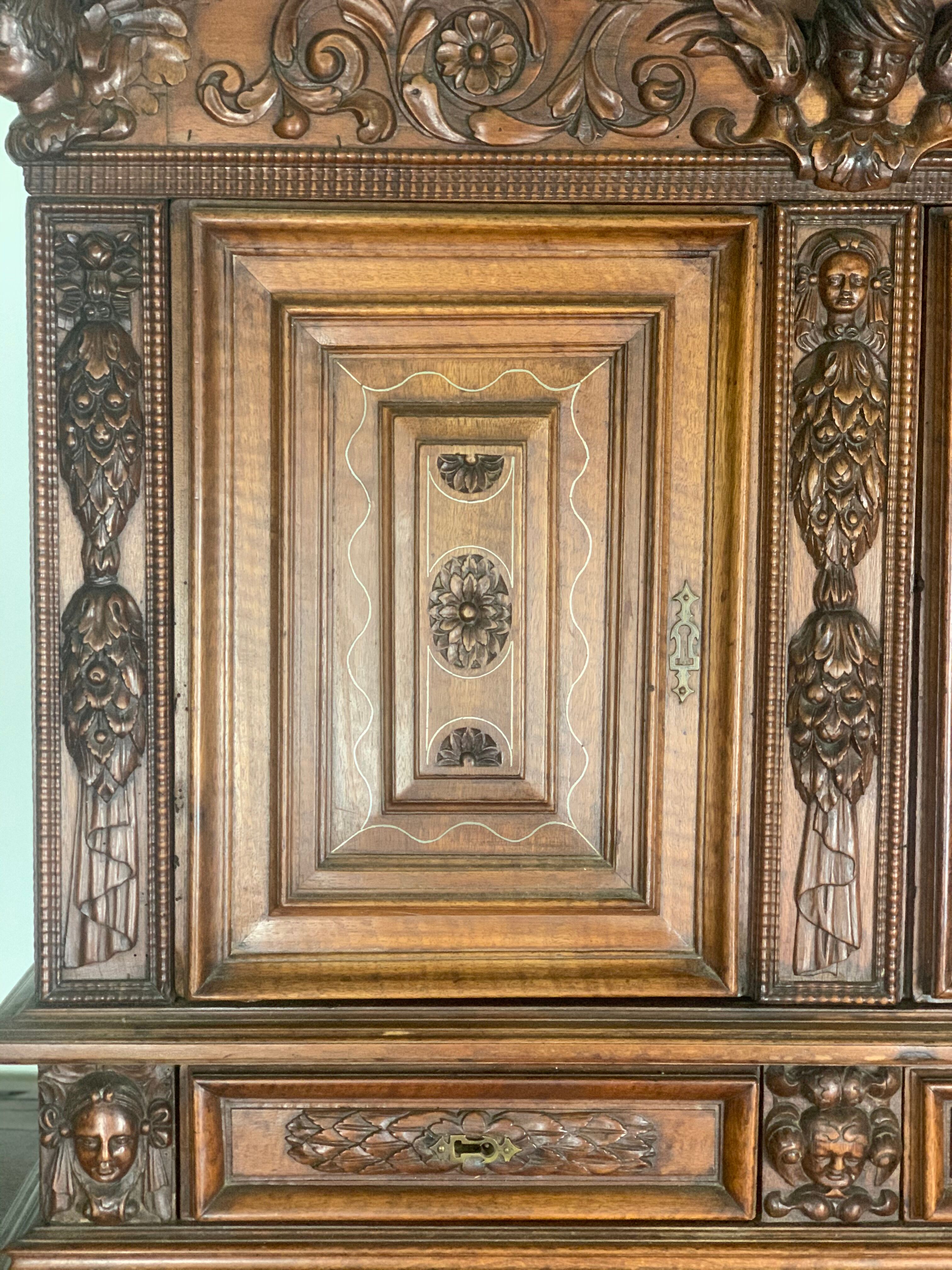 Two-body sideboard with withdrawal