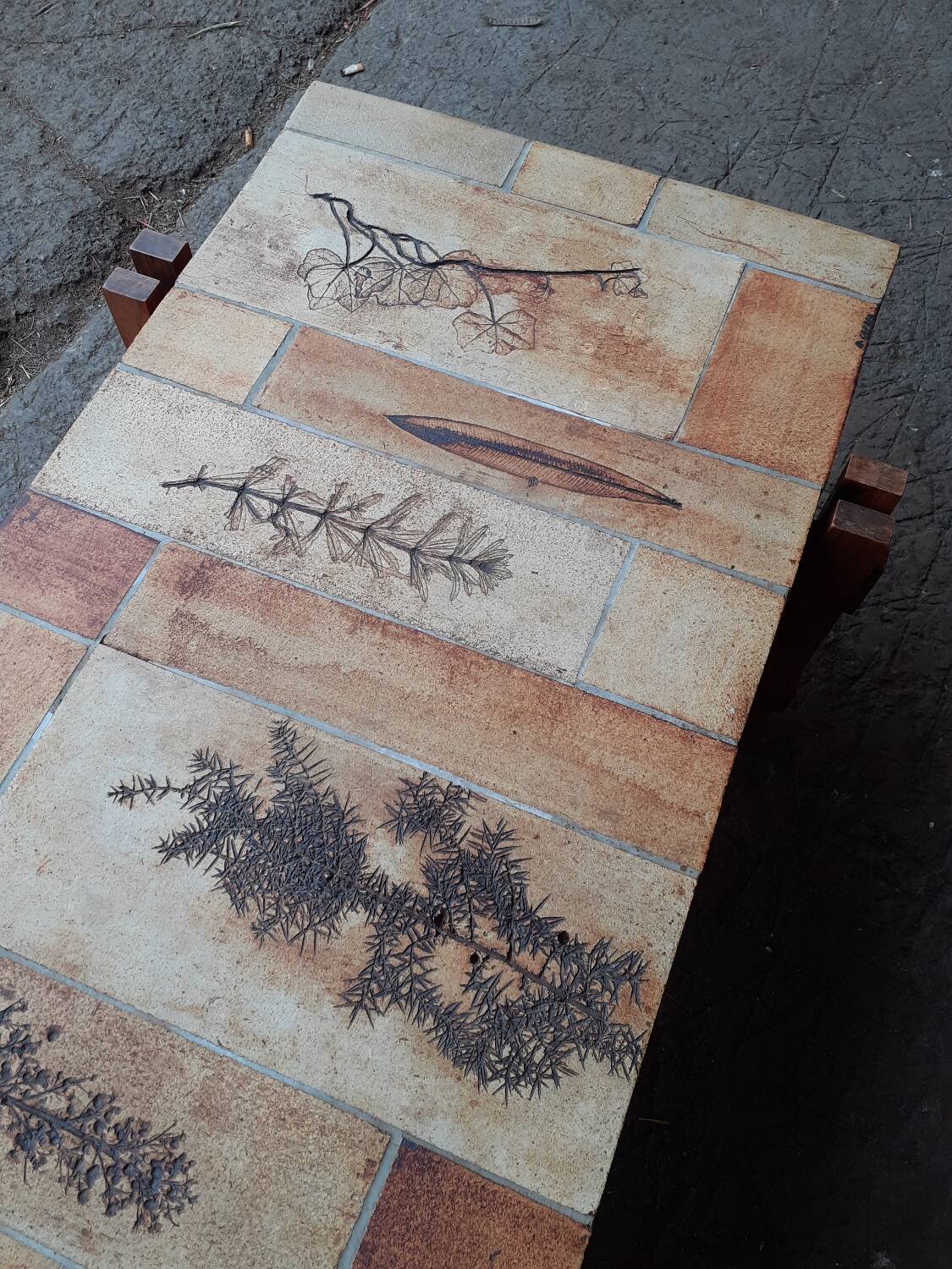 Roger capron coffee table