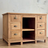Oak counter