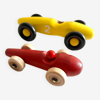 Lot 2 wooden cars