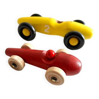 Lot 2 wooden cars