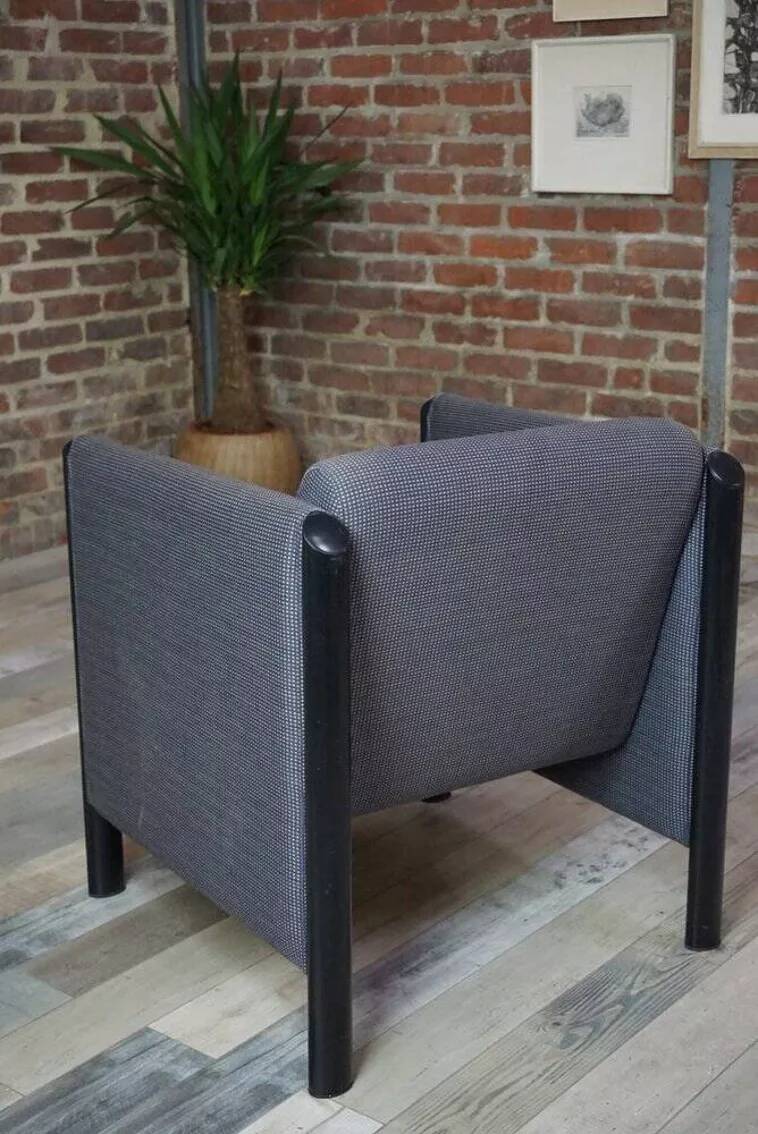 1980s Club armchair in fabric and metal