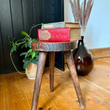 Tripod stool feet compass