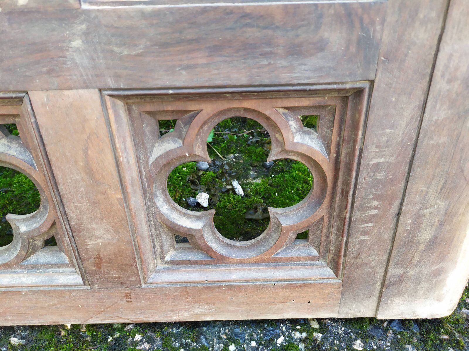 Boiserie claustra style gothique