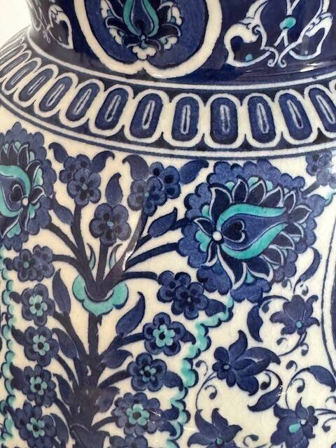 Vase céramique peint à la peint Izniz  Kutahya Turquie