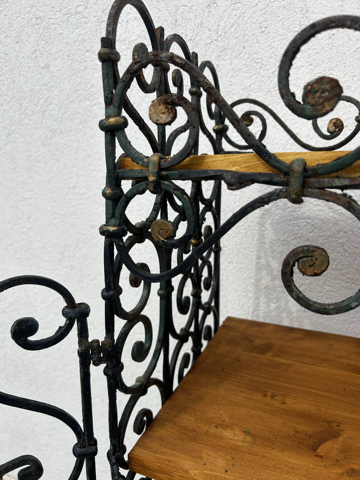 Antique display cabinet in wrought iron and wood