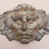 Bronze pediment with face decoration L 36.5 cm