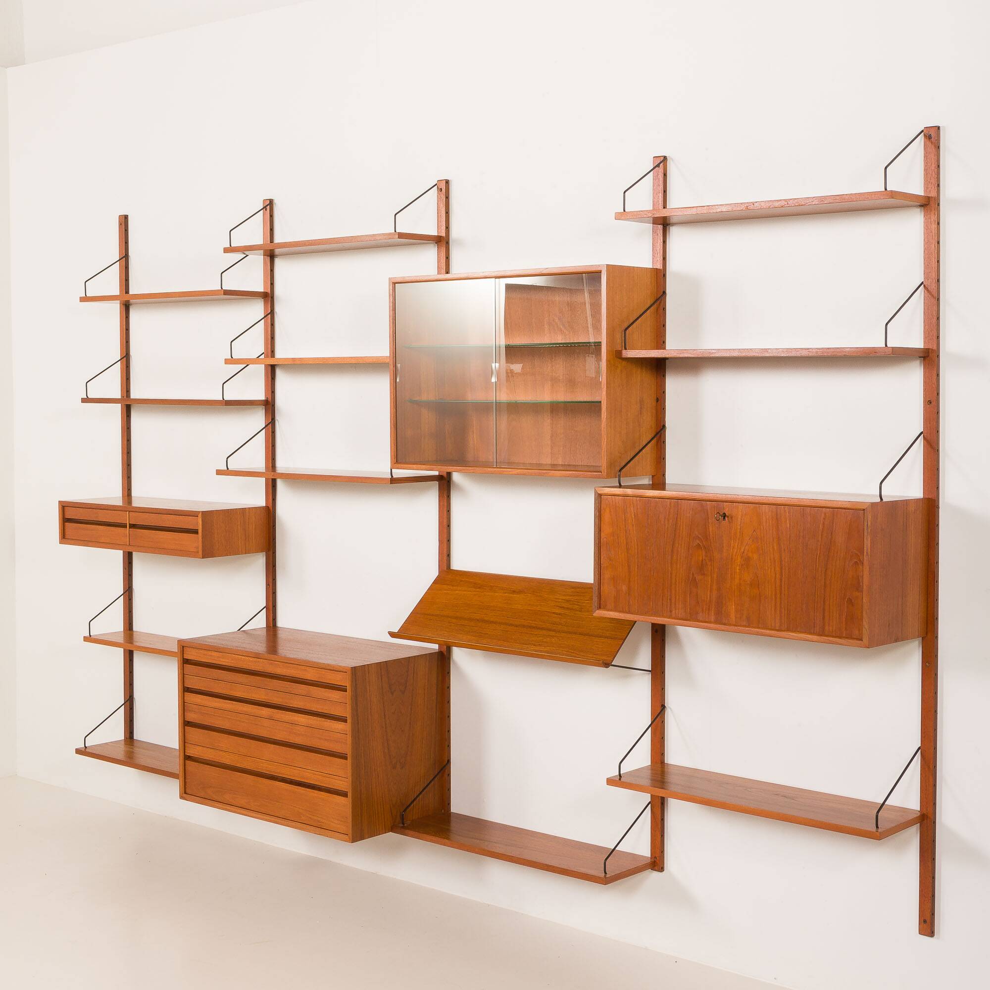 Poul Cadovius 4 bay teak wall unit for Cado, Denmark 1960s