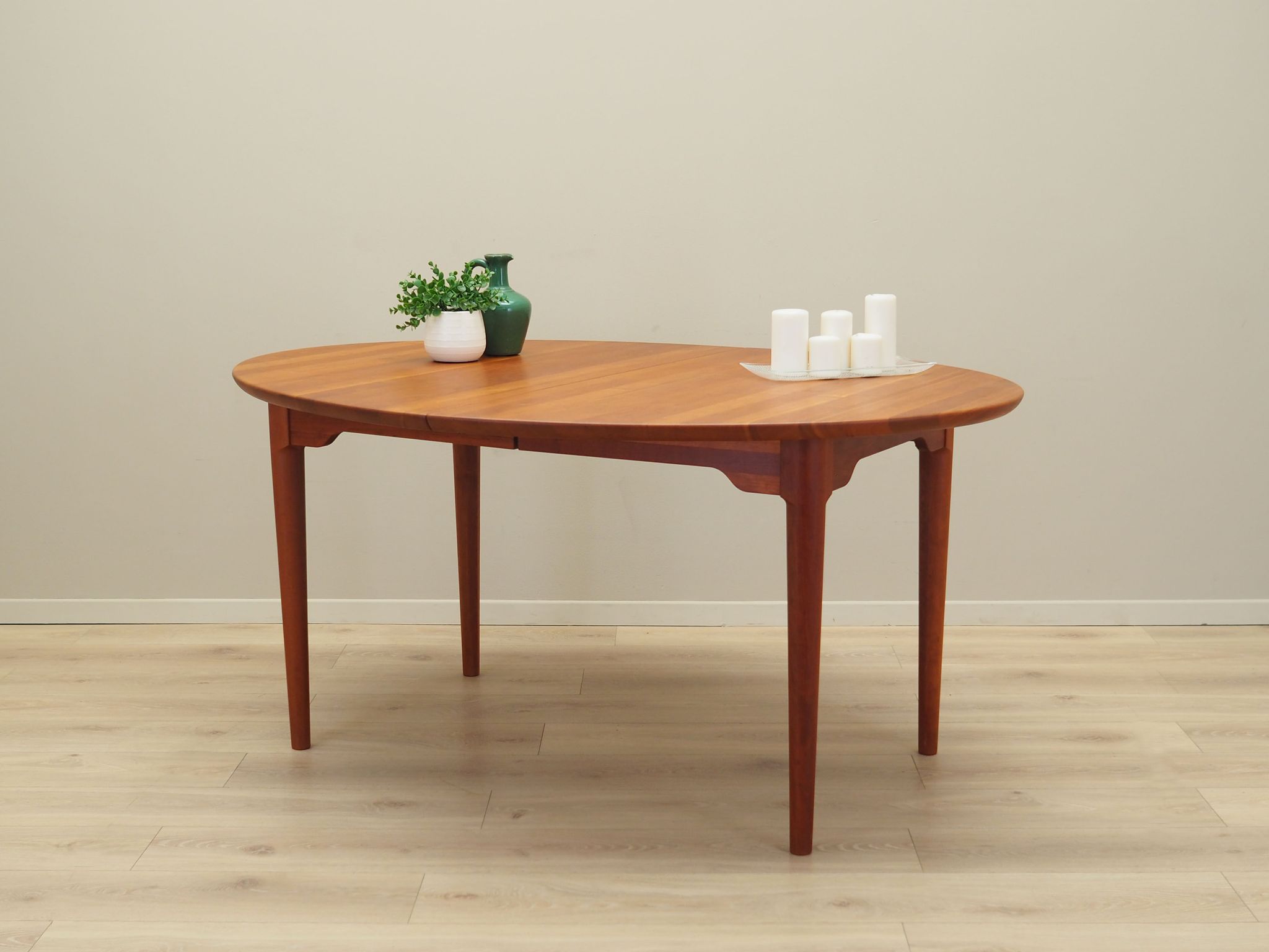 Table design danois, années 1970, designer Søren Nissen & Ebbe Gehl