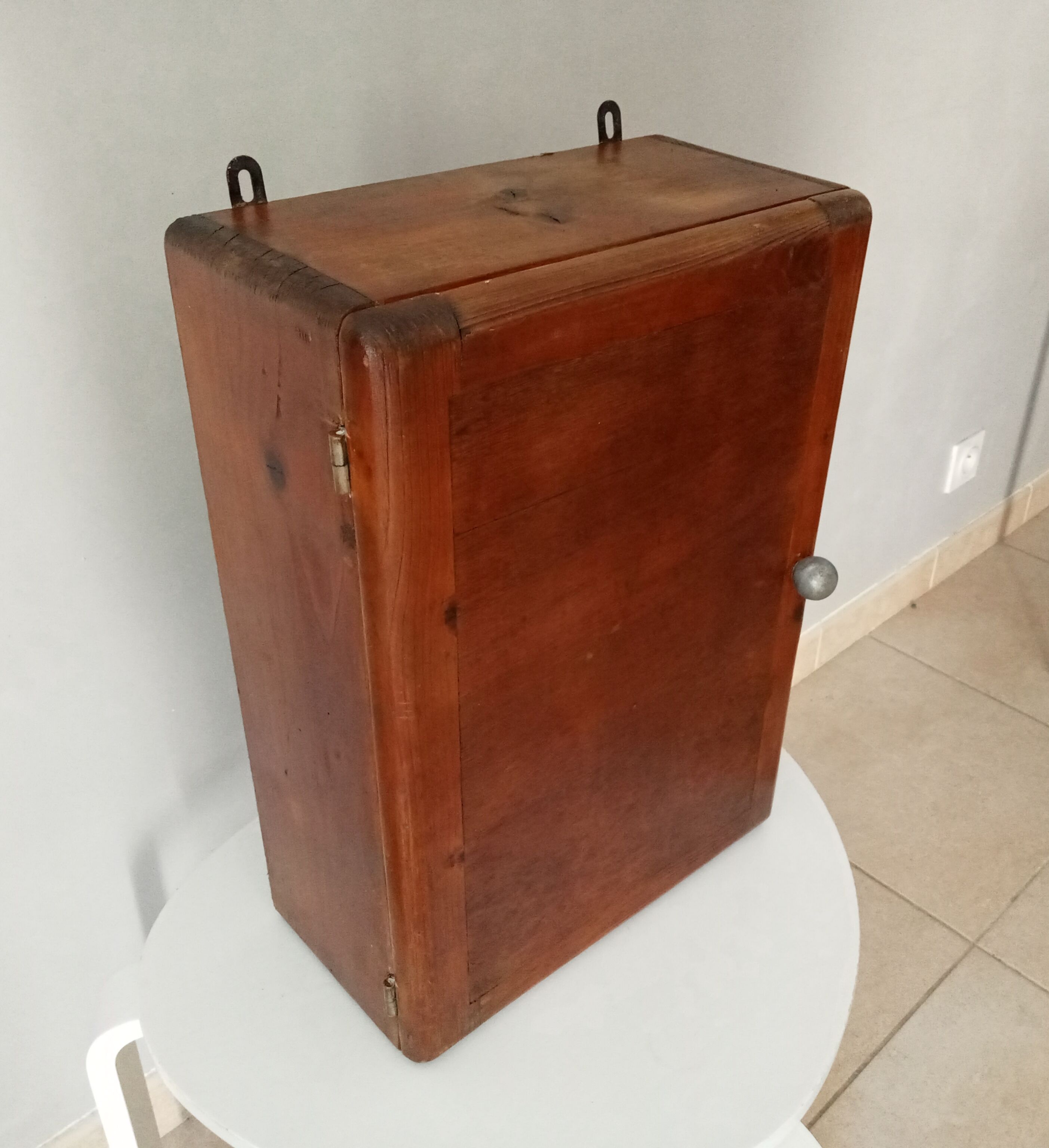 Medicine cabinet 50/60 years