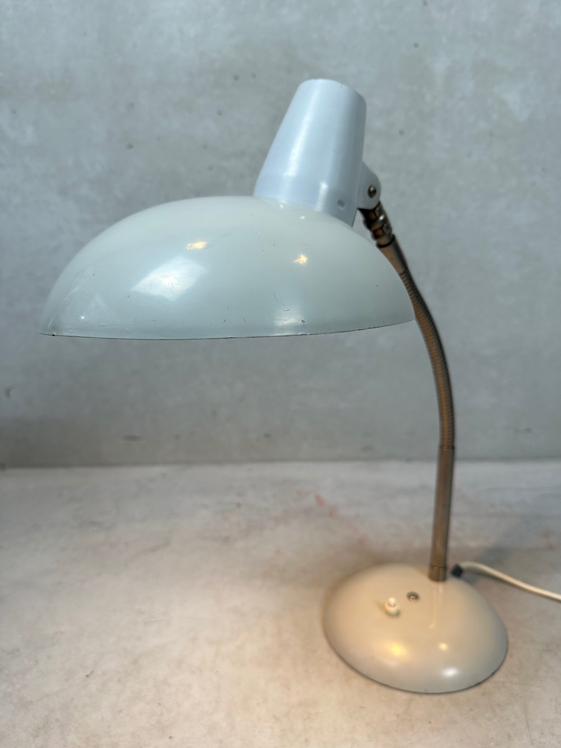 Bauhaus desk lamp – SIS