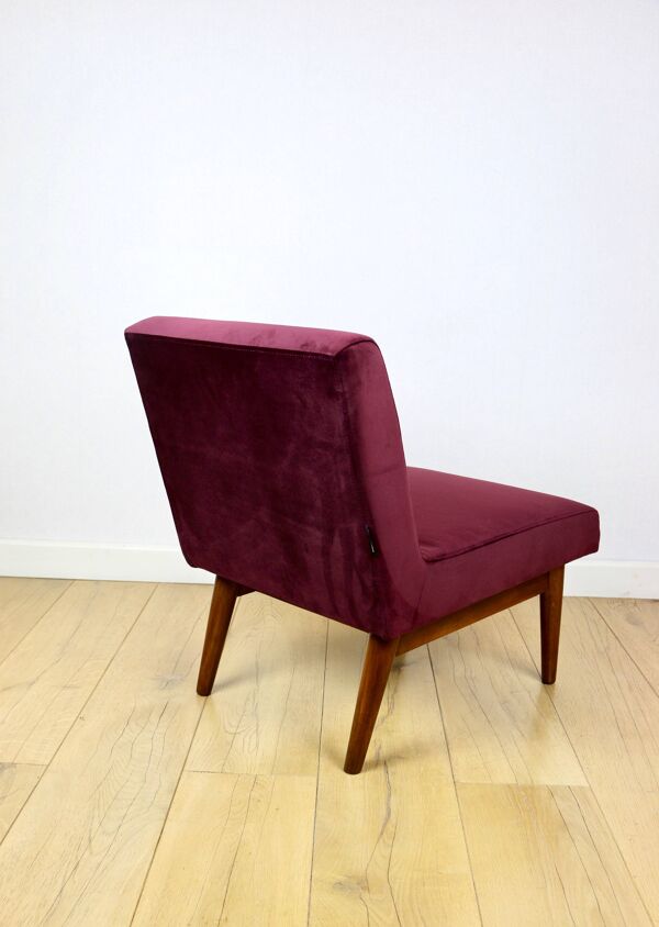 Fauteuil loft vintage années 70 en velours bordeaux.