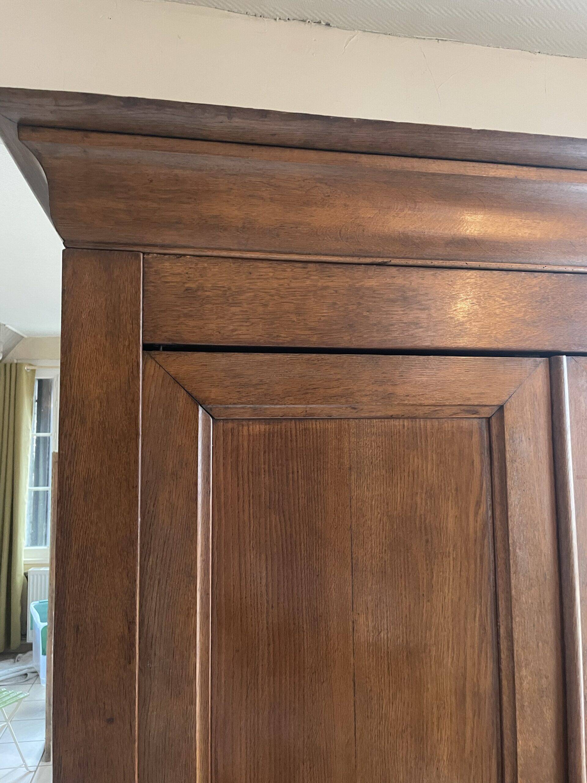 Louis Philippe wardrobe