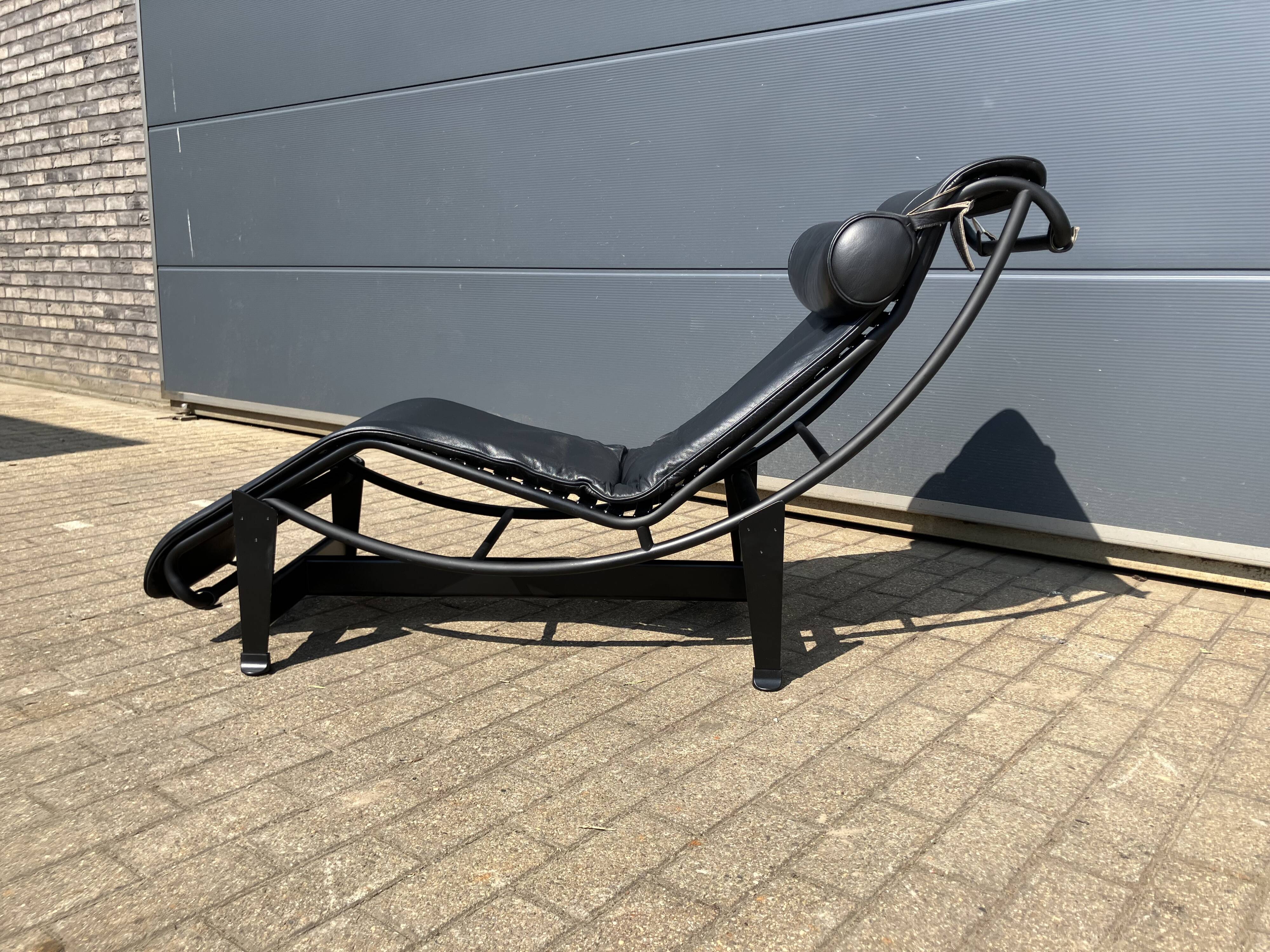 Originele Cassina Le Corbusier Lc4 Black on Black, Bijna als new!