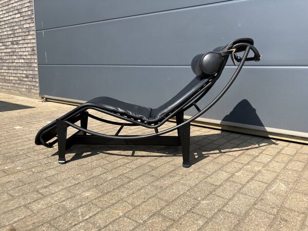 Originele Cassina Le Corbusier Lc4 Black on Black, Bijna als nieuw!