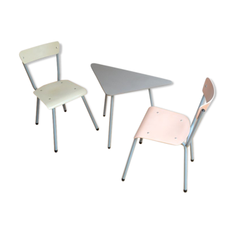 Table tripode et chaises vintage 1950