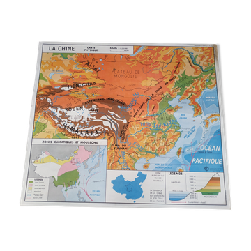 Carte scolaire ancienne