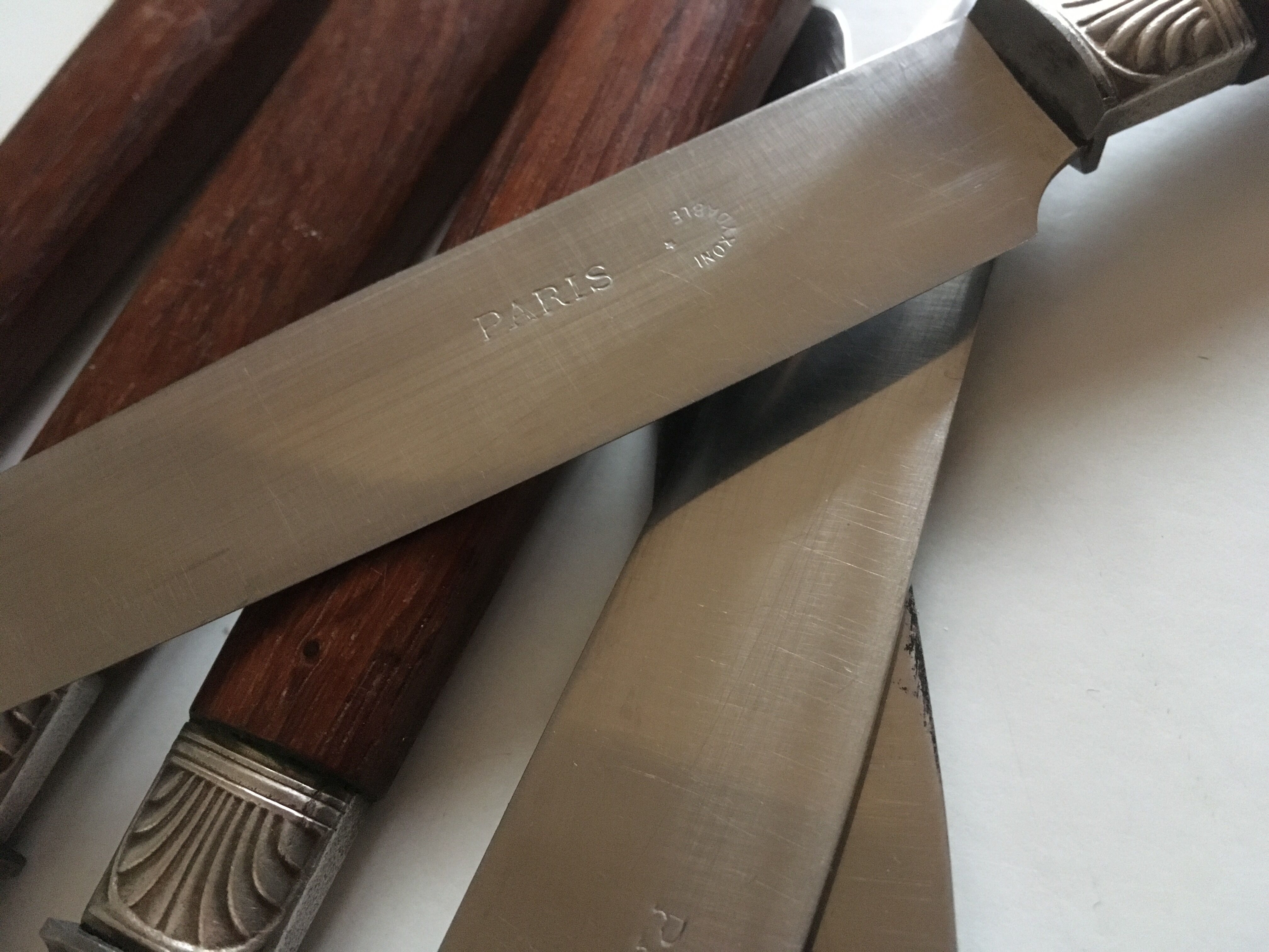 6 knives engraved Paris in art deco rosewood.