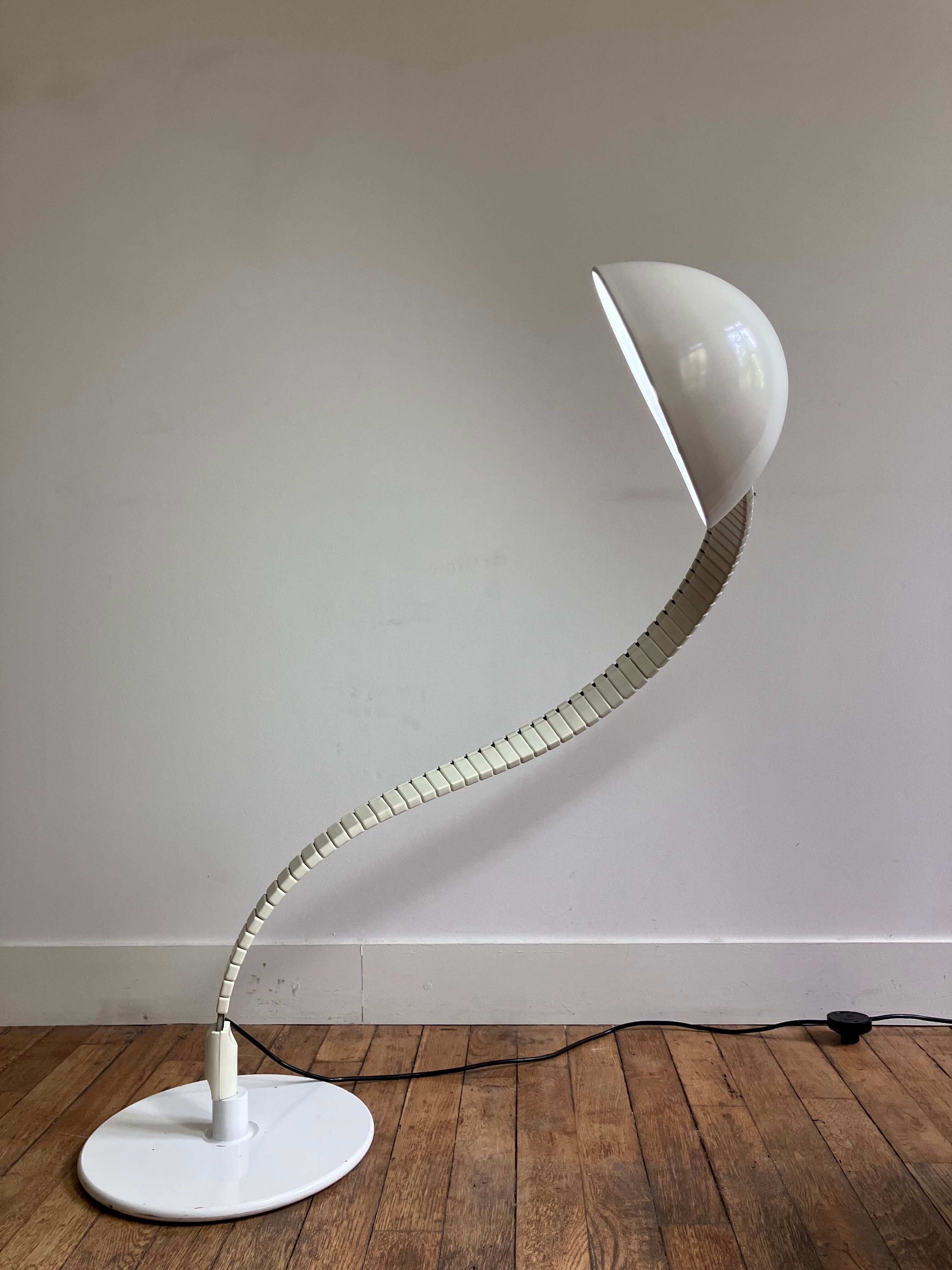 Martinelli Luce floor lamp, by Elio Martinelli, model 2164, known as Flex / Vertebrae