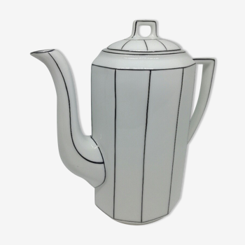 Cafetière blanche et noire