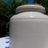 Sandstone pot enamelled beige sand and its cork in croated cork