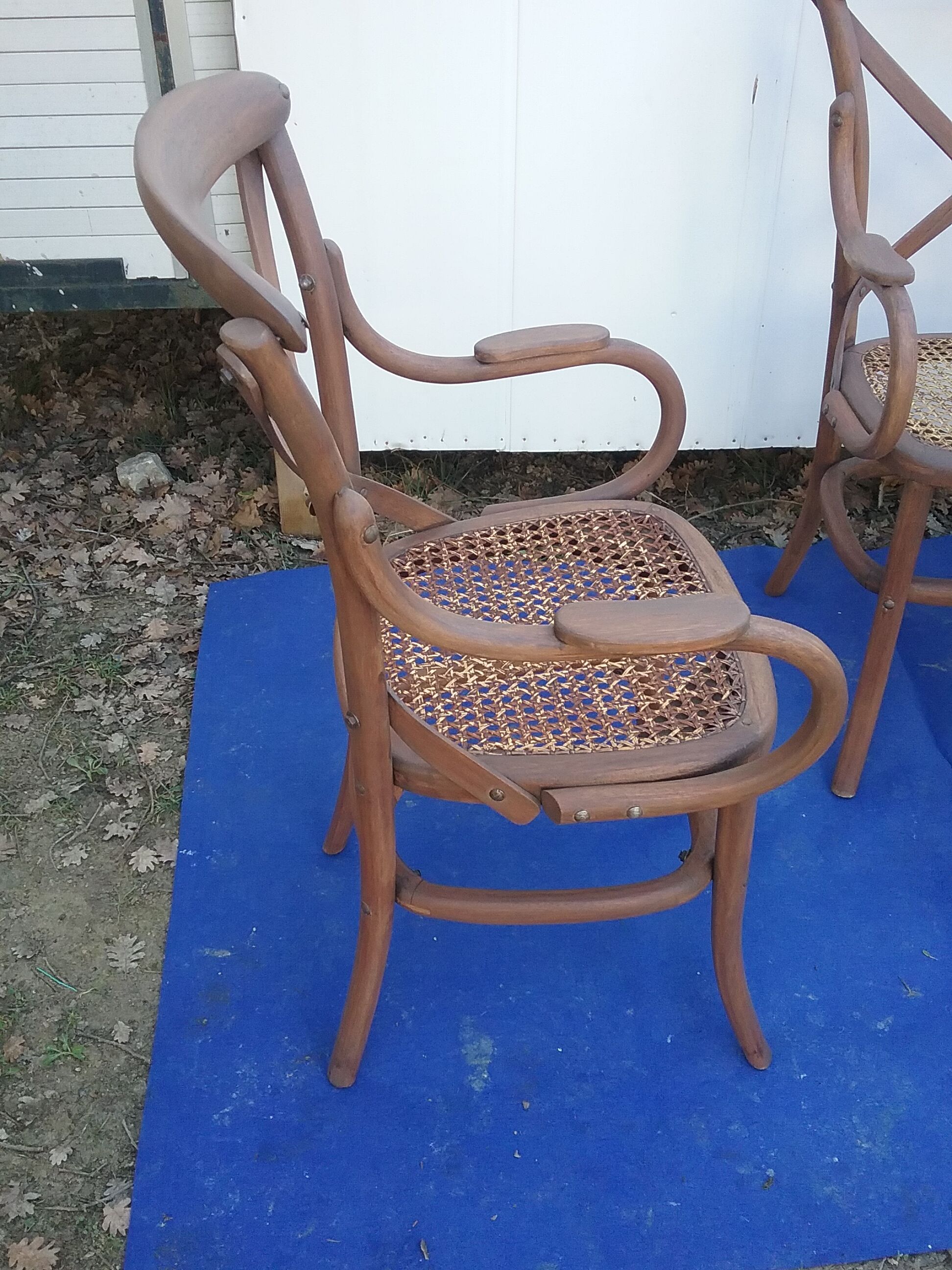4 bistro armchairs