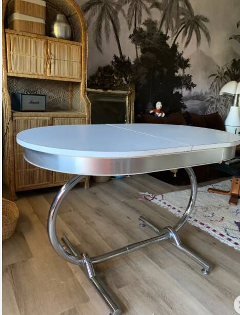 Vintage 70s Formica and chrome table