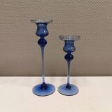 Holmegaard, suite de deux bougeoirs, modèle Cassiopeia en verre bleu saphir.