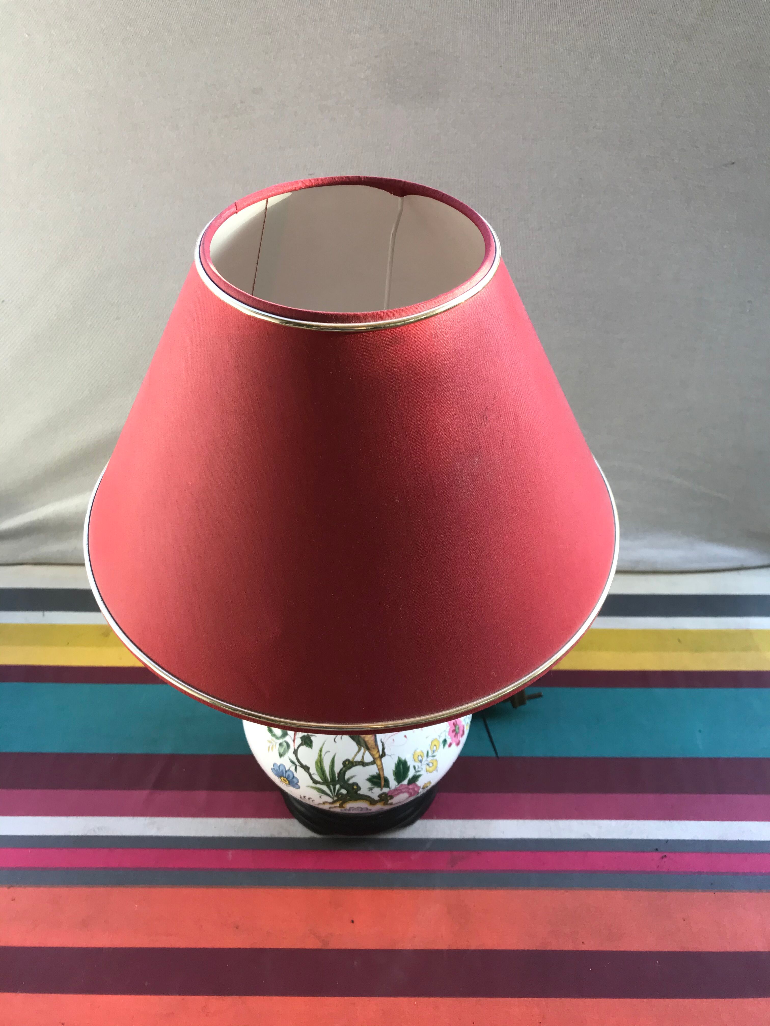 Old ceramic lamp art de Rodez in red burgundy vintage lampshade